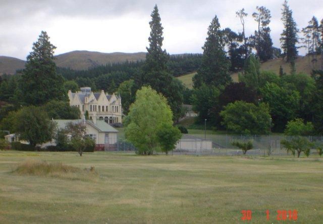 4377 and 4877 .. Robert Campbell Estate .. House and House Stables